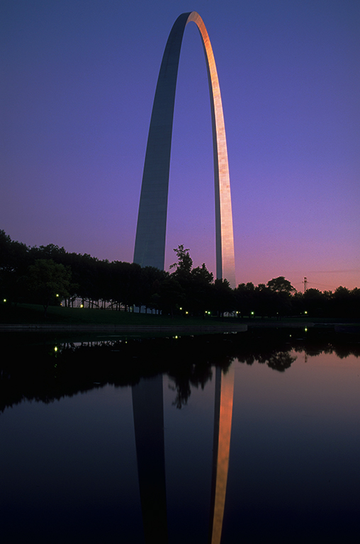 Sunset Over Reflecting Pool, Gateway Arch, Jefferson National Expansion Memorial, St. Louis, Missouri, United States