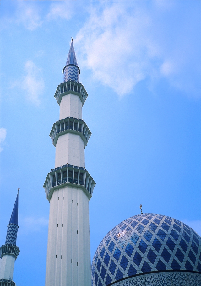 Spires and Domes, Sultan Salahuddin Abdul Aziz Mosque, Shah Alam, Selangor, Malaysia
