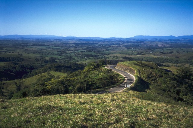 Winding Road, Atherton Tablelands, between Peeramon and Ravenshoe, Queensland, Australia