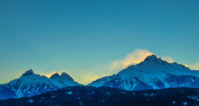 Tantalus Halo, Tantalus Mountain Range, Sea to Sky Highway, Squamish, British Columbia, Canada