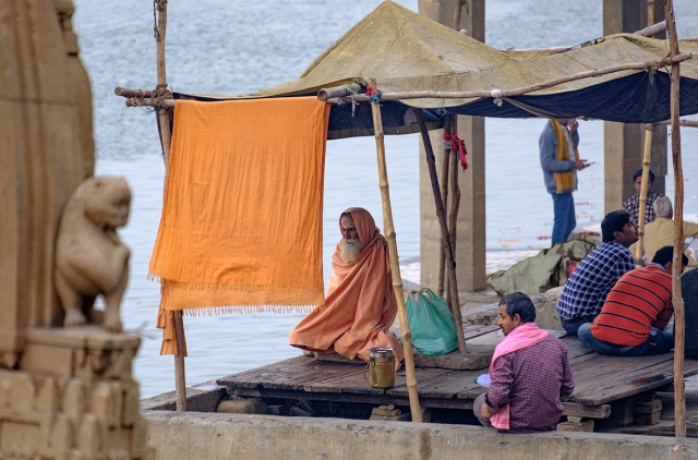 Bhagwan, The Ganga (Ganges River), Varanasi, Uttar Pradesh, India