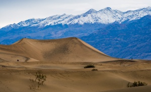 Tourists, Mesquite Flat Sand Dunes, Death Valley National Park, California, United States of America