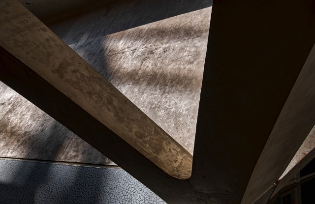 Shadow and Light II, Museu de les Ciències, Ciutat de les Arts i les Ciències, Valencia, Spain