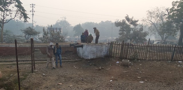 On a Stroll, New Delhi to Agra Train, Uttar Pradesh, India