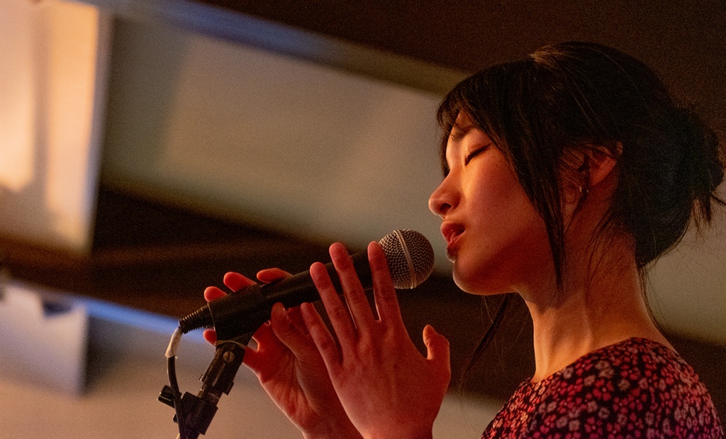 She Sings, Josephine Choi, Badaboom, Bay Moorings Restaurant, Horseshoe Bay, West Vancouver, British Columbia, Canada