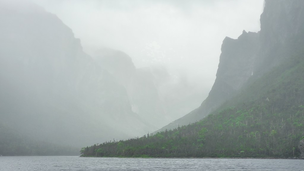 The Bend, Western Brook Pond, Gros Morne National Park, Newfoundland, Canada