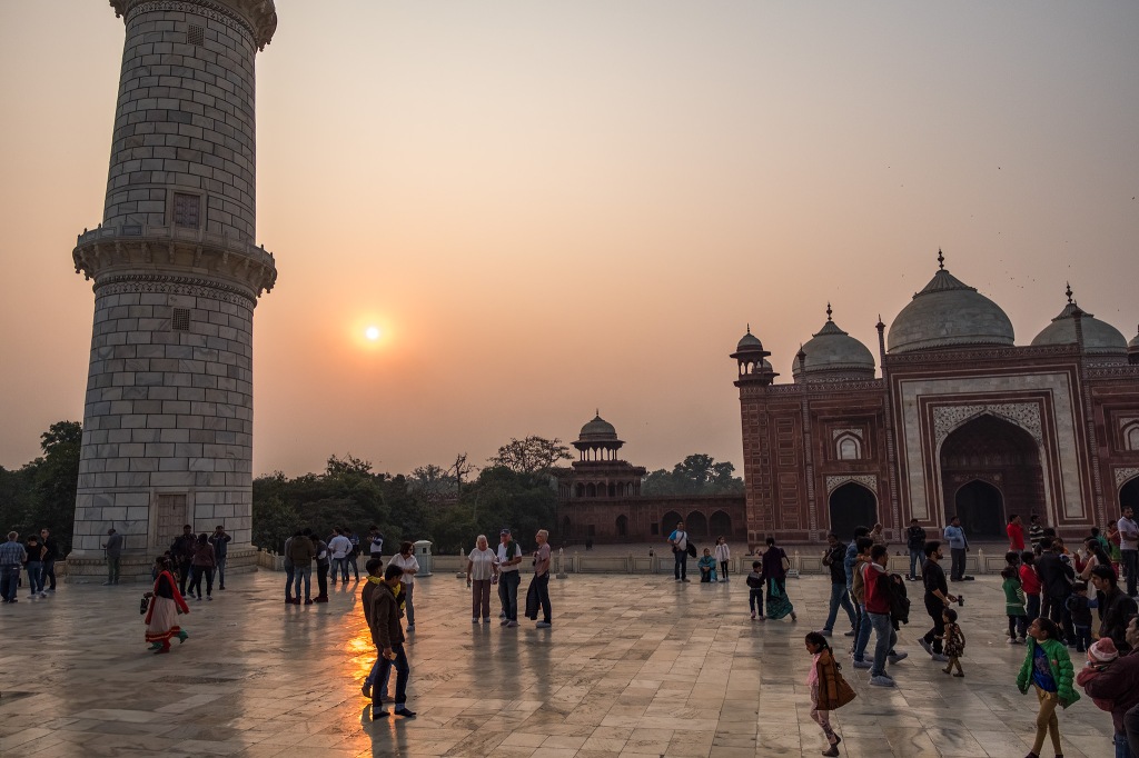 Skipping throug the Wonder, The Taj Mahal, Agra, Uttar Pradesh, India