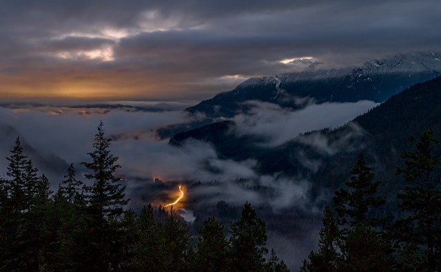 Valley Glow, Squamish River Valley, Tantalus Lookout, Sea to Sky Highway, British Columbia, Canada