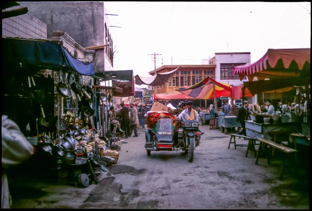 Here No Logos, Kashgar Markets, Xinjiang Autonomous Region, People's Republic of China